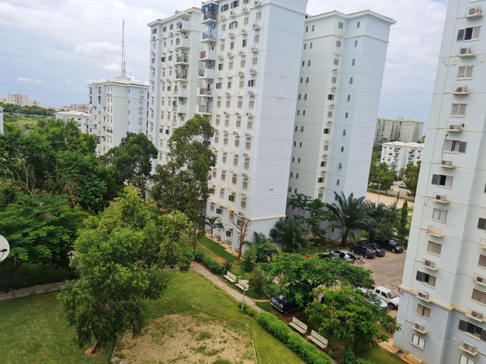 Exterior & Views, 5-bed Apartment Sleeps 10 - Wi-fi - Free Parking, Viana