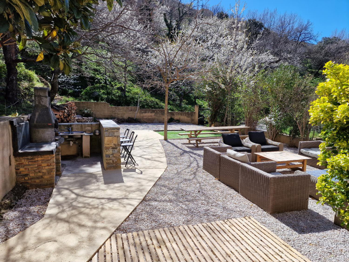 Others 5, Vacancorse Maison U Canale, Haute-Corse