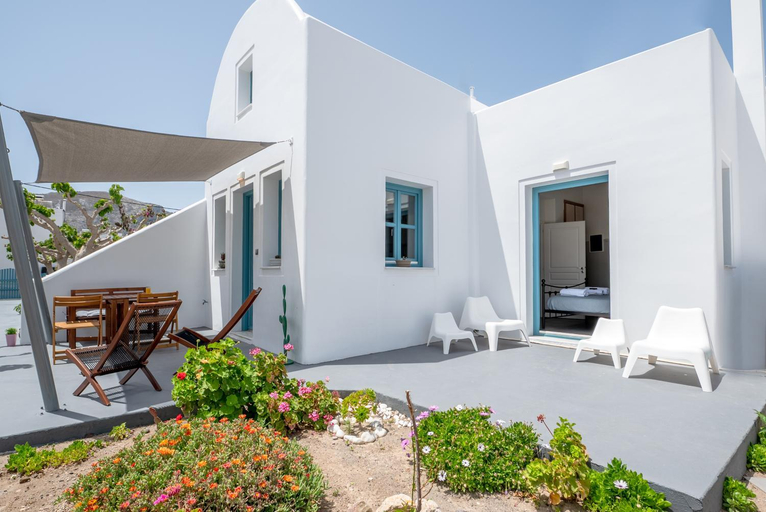 Exterior view 5, Adagio Villas Kamari, South Aegean