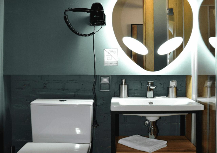 Bathroom 3, Baza Smart Hotel, Nadvirnians'kyi