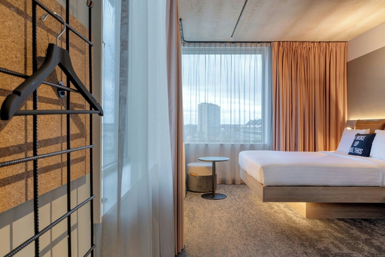Bedroom 3, Moxy Antwerp, Antwerpen