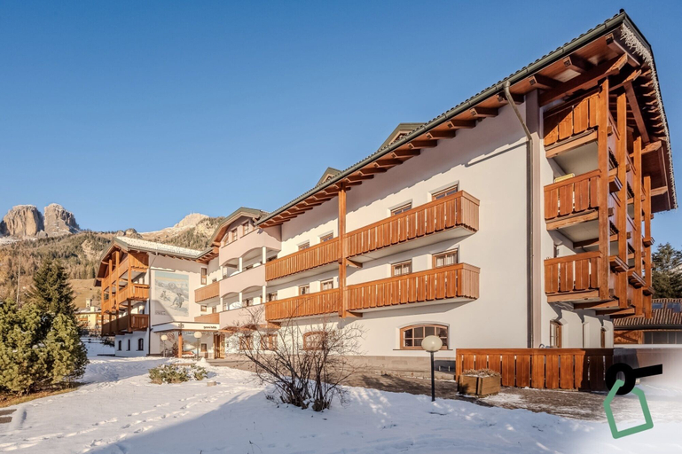 Exterior & Views 2, HOTIDAY Room Collection - Campitello, Trento