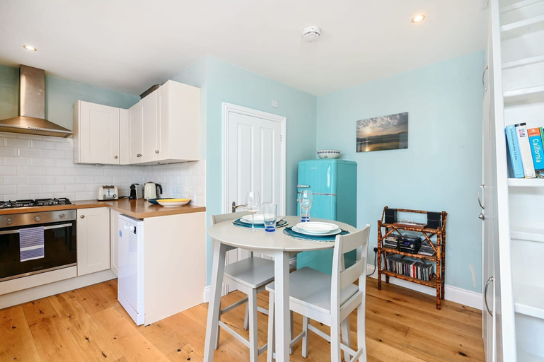 Room 5, Host Stay Blue Bolthole on Vicarage Lane, Brighton and Hove