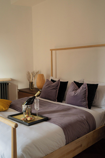 Bedroom 2, 3BR Atrium Penthouse by Cismigiu - Bright & Spacious with Balcony, Municipiul Bucuresti