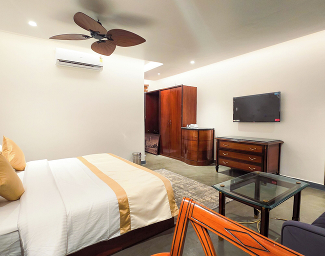 Bedroom 4, Madras Chronicle Bay Resort & Spa, Kancheepuram