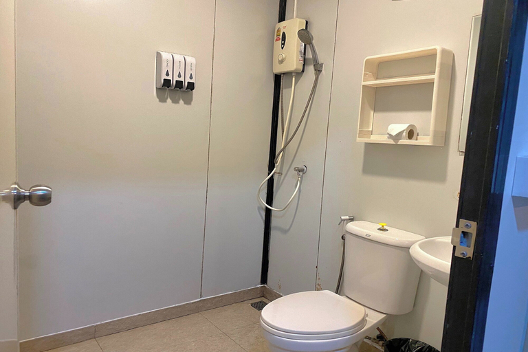 Bathroom 3, KORA-GREAT Airport Phuket, Pulau Phuket