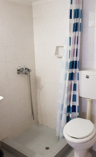 Bathroom, Nicholas House, North Aegean