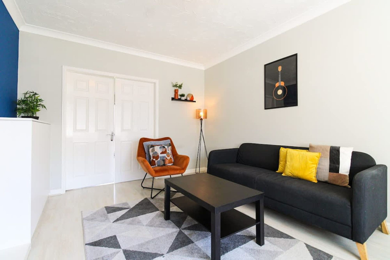 Room 2, Host Stay Wiltshire Way, Milton Keynes