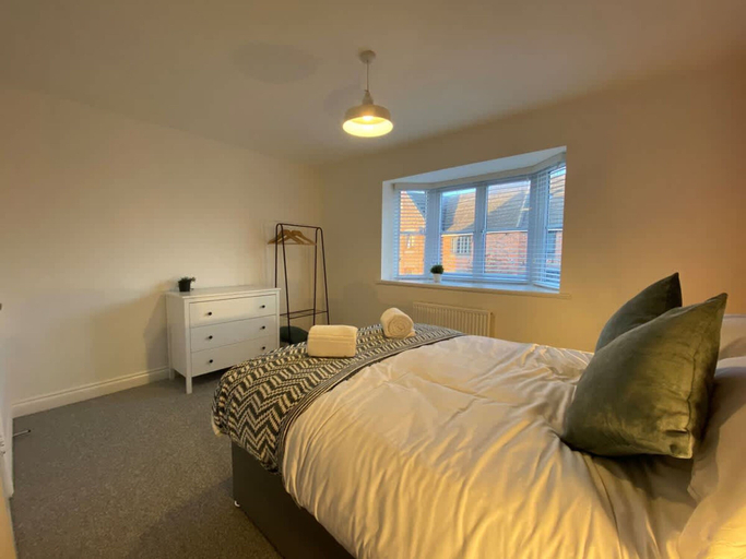 Room 5, Host Stay Bluebell Close, Northamptonshire