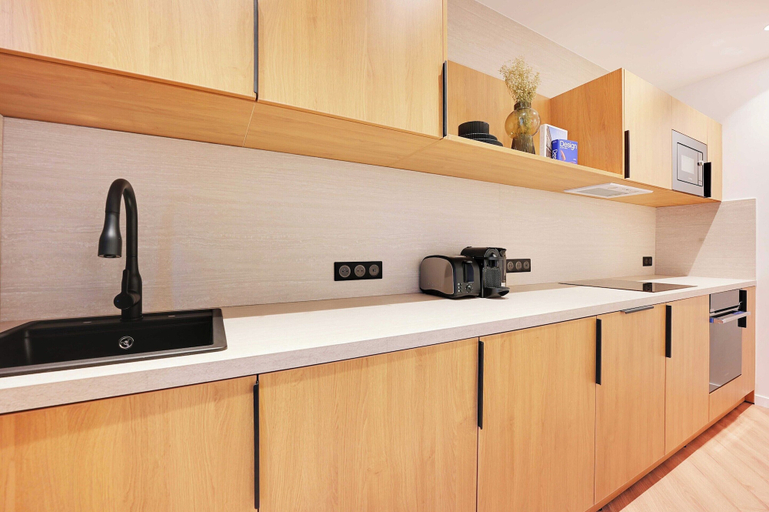 Private kitchen 3, Serene Apartment - 2br/6p - Grenelle/tour Eiffel, Paris