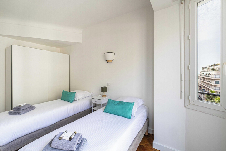 Room 3, Elegance and Refinement With A/C - Cannes, Alpes-Maritimes