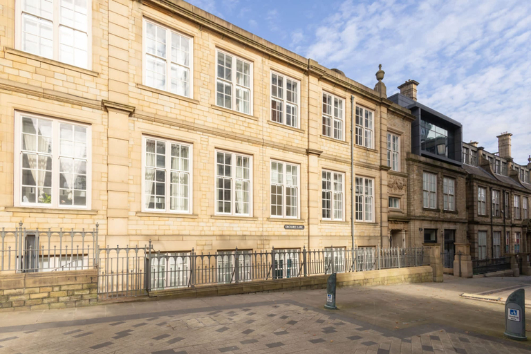 Room 5, Host Stay City Hall View, Sheffield