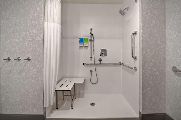 Bathroom 15