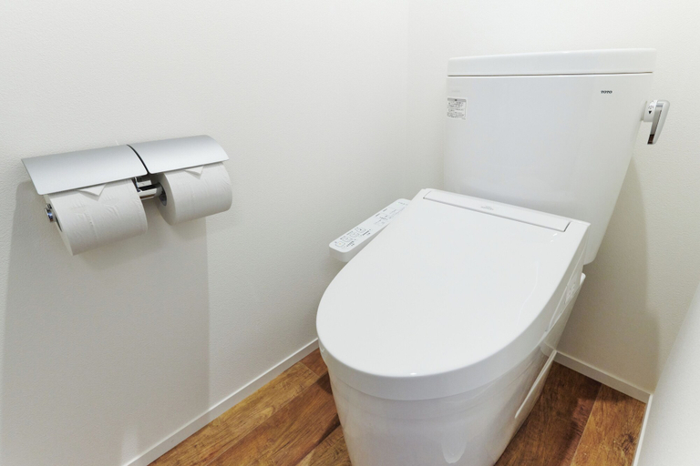 Bathroom 3, Ishinoyu Lodge, Yamanouchi