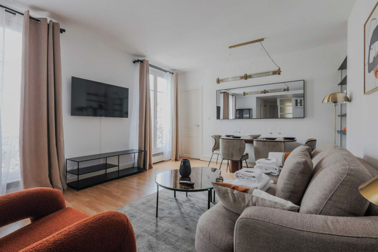 Living area 2, Quiet Apartment -1br/4p - Neuilly-sur-seine, Hauts-de-Seine
