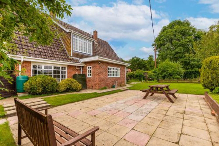 Room 4, Host Stay Alderfen View, Norfolk