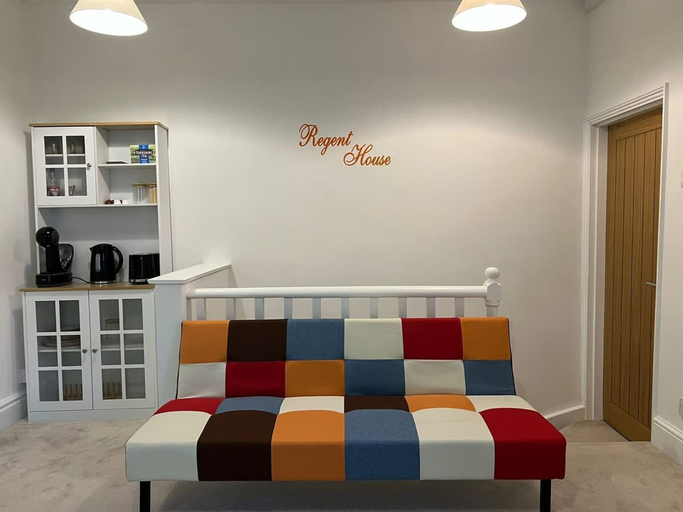 Room 3, Host Stay Regent Street, Northamptonshire