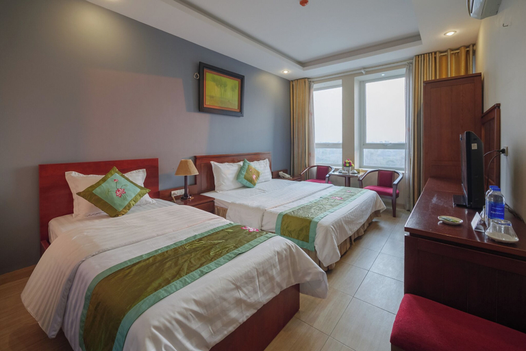Bedroom 2, Ngan Ha Hotel, Long Biên