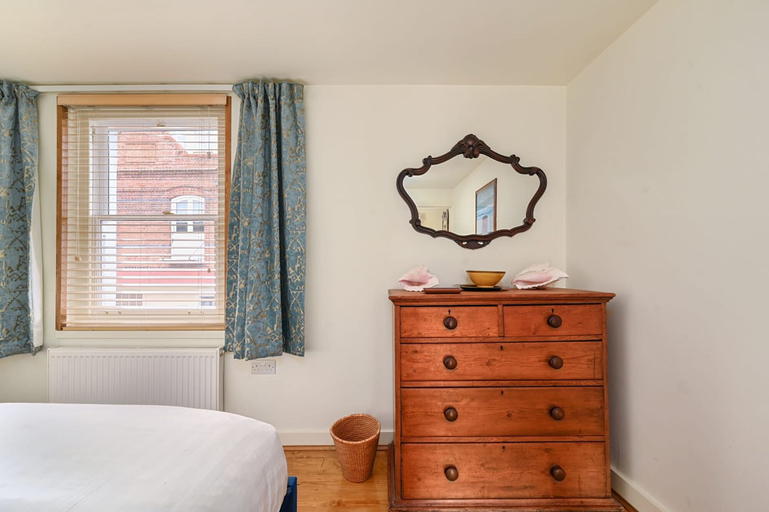 Room 2, Host Stay Foundry Colours, Brighton and Hove
