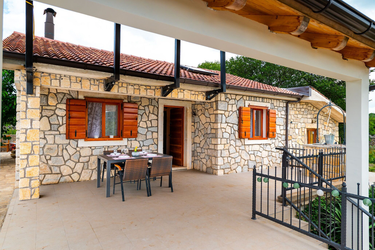 Building design, Villa Kiara, Unešić