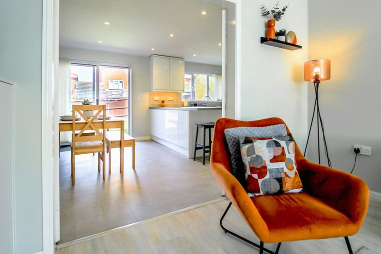 Room 4, Host Stay Wiltshire Way, Milton Keynes
