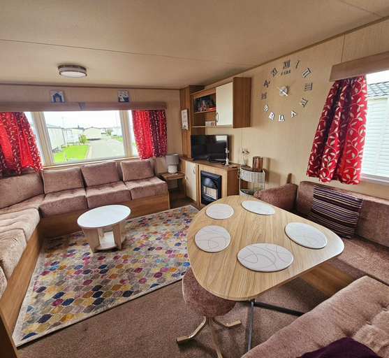 Dining, Caravan Lynne 3 bed Robin Hood, Denbighshire