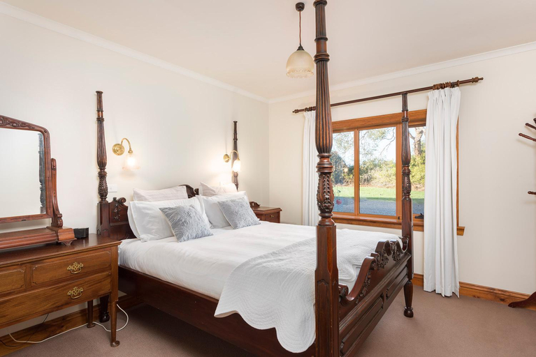 Others 4, Killynaught Spa Cottages, Waratah/Wynyard - Pt A