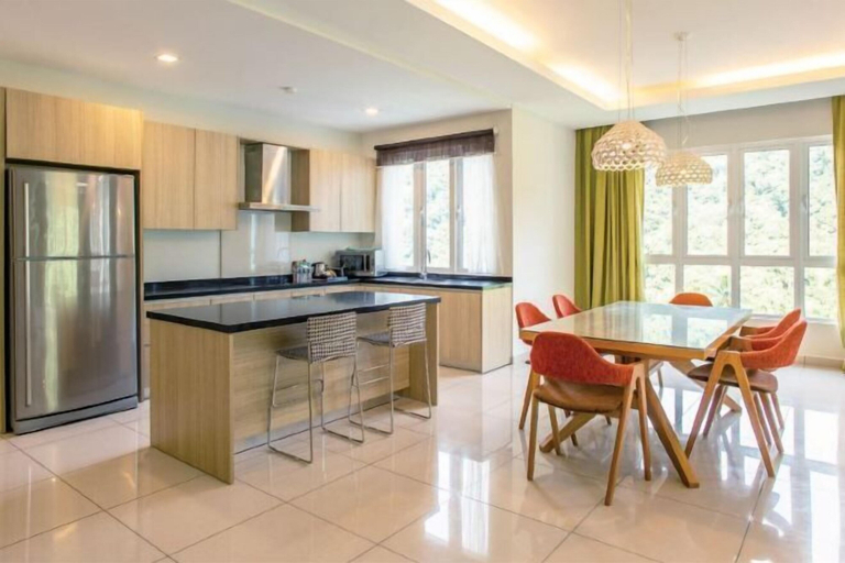Dining Room 11