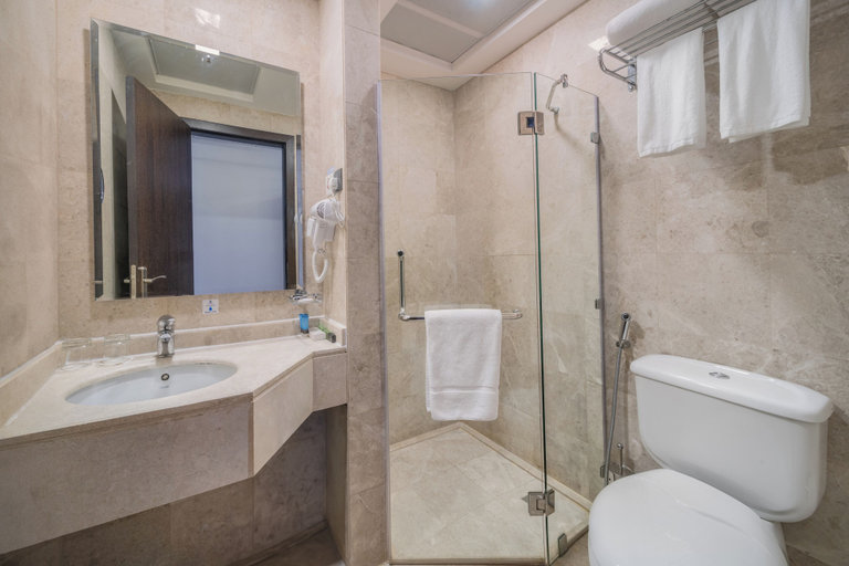 Bathroom 5, Al Kiswah Tower 5 Hotel, Makkah