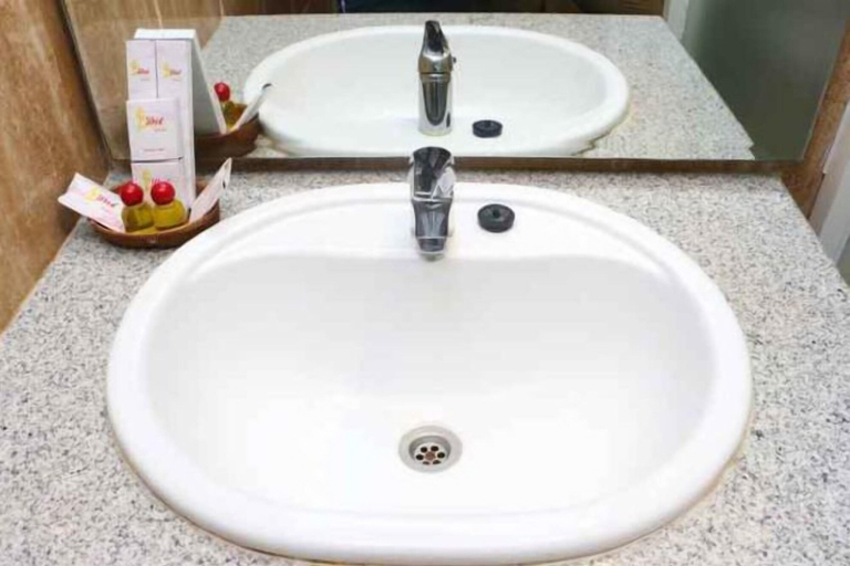 Bathroom 22