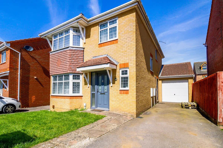 Room 5, Host Stay Wiltshire Way, Milton Keynes