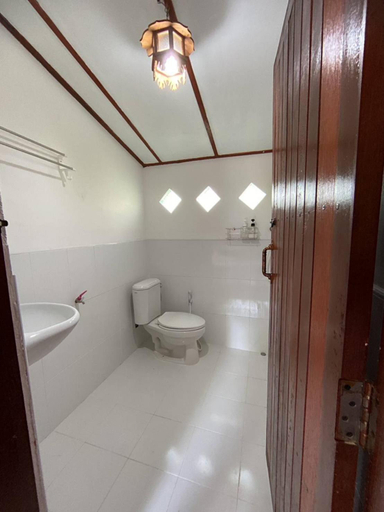 Bathroom, เชียงคานเรือนไม้ รีสอร์ท, Chiang Khan