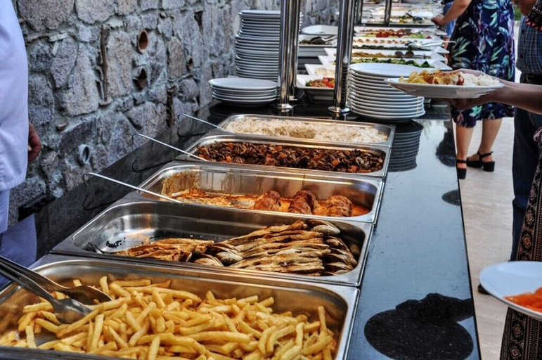 Food & Drinks, Kent Pansiyon, Merkez