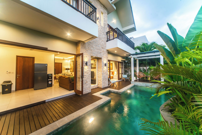 Swimming Pool 28