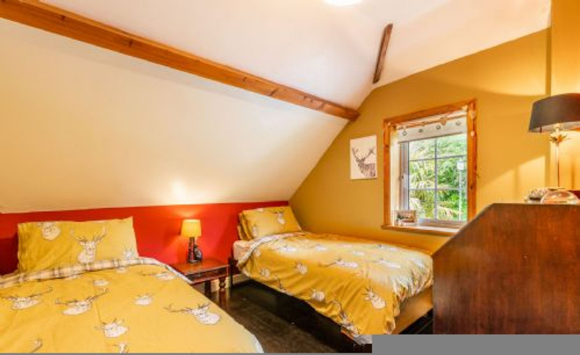 Room 2, Host Stay Church Lane Cottage, Norfolk