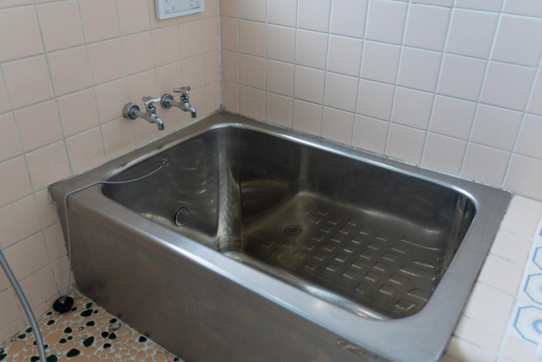 Bathroom 3, 木の家ゲストハウス4号館, Mito