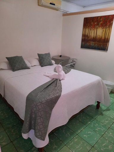 Bedroom 2, Hotel Golfito, Golfito