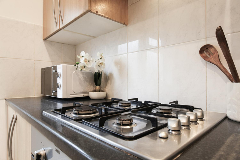 Others 5, West Ealing Hububb Stay, London