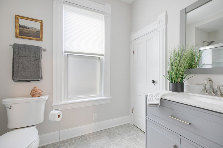 Bathroom 4, 3 Bedroom 2 Bath Home Near Notre Dame 123nd, Saint Joseph
