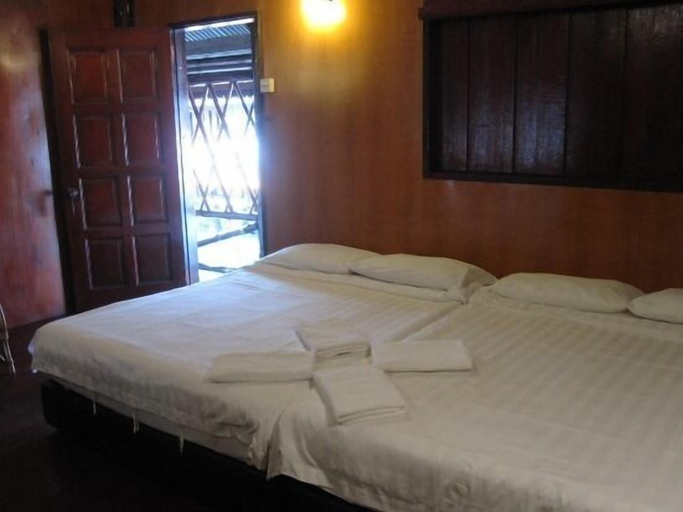 Bedroom 4, Dragon Inn Floating Resort Semporna, Semporna