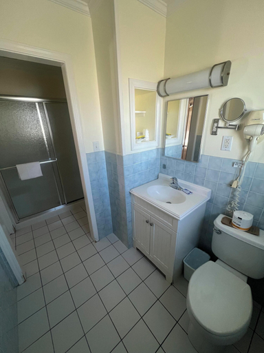 Bathroom 4, Tomales Bay Resort and Marina, Marin