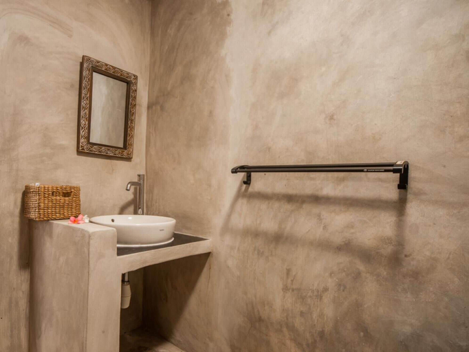 Bathroom 5