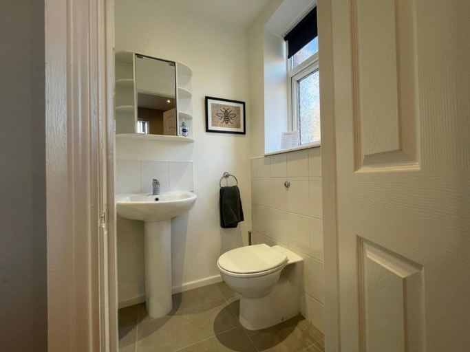 Others 5, Delightful home in Manchester, Manchester