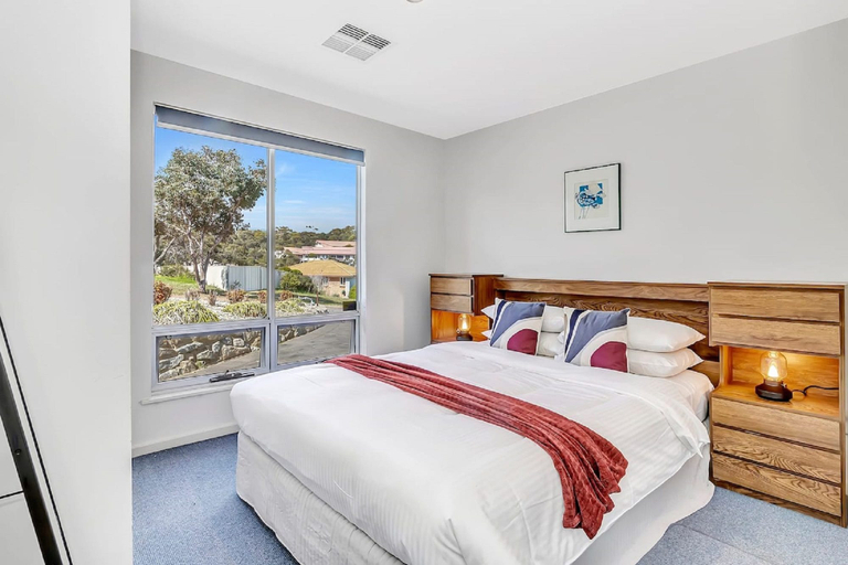 Room 3, The Darling of Marina - A Hilltop and Sea Getaway, Yankalilla