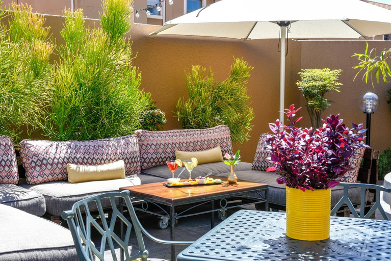 Food & Drinks 5, Mercure Hotel Bedfordview, Ekurhuleni