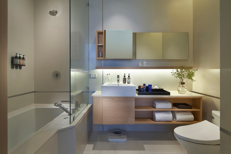 Bathroom 20