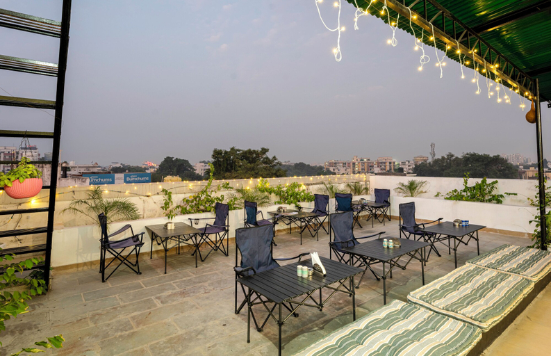 Food & Drinks 5, LOCAL LOK, Varanasi