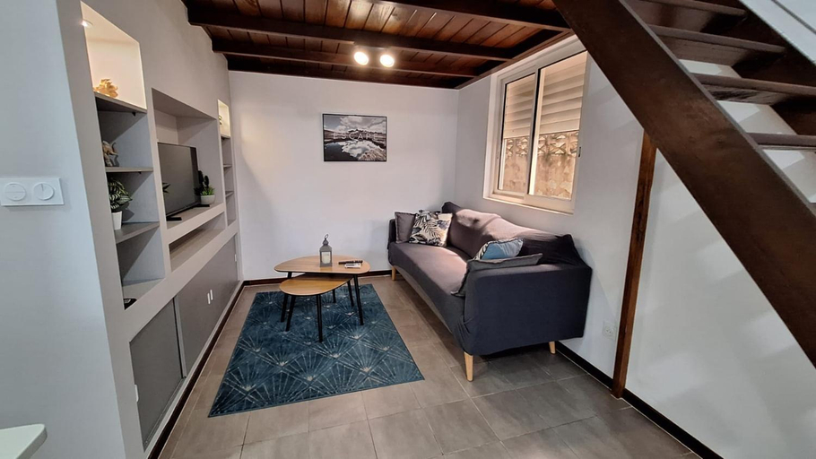 Shared lounge/TV area 3, LocaGuyane, Matoury
