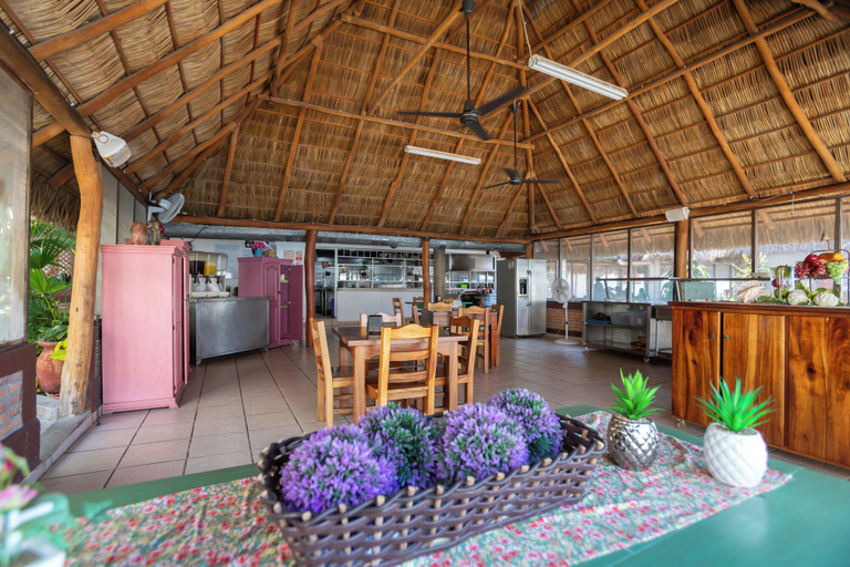 Food & Drinks 5, Torreblanca Beach Hotel and Suites Guayabitos - Desayuno y Comida Incluido, Compostela