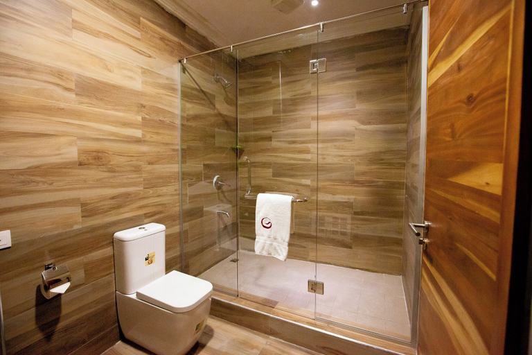 Bathroom 3, Genesis Hotels, Obio/Akp